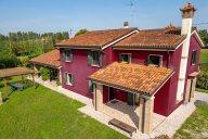 Visualizza le foto dell'immobile