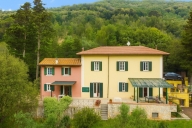 Visualizza le foto dell'immobile