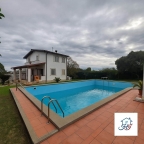 Visualizza le foto dell'immobile