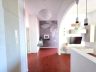 Visualizza le foto dell'immobile