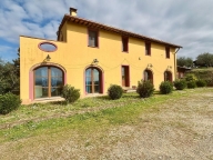 Visualizza le foto dell'immobile