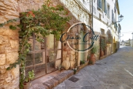 Visualizza le foto dell'immobile