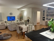 Visualizza le foto dell'immobile