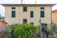 Visualizza le foto dell'immobile