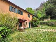 Visualizza le foto dell'immobile