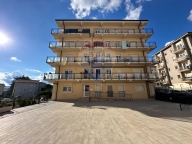 Vai alla scheda immobile Vai alla scheda immobile