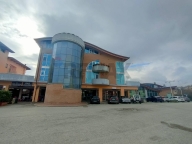 Visualizza le foto dell'immobile