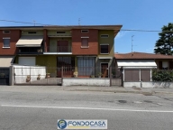 Visualizza le foto dell'immobile