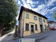 Visualizza le foto dell'immobile