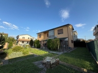 Visualizza le foto dell'immobile Visualizza le foto dell'immobile