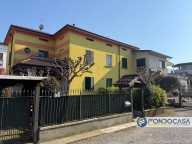 Visualizza le foto dell'immobile