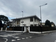 Visualizza le foto dell'immobile Visualizza le foto dell'immobile