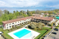 Visualizza le foto dell'immobile