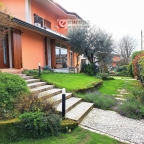 Visualizza le foto dell'immobile