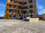 Visualizza le foto dell'immobile