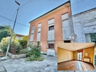 Visualizza le foto dell'immobile