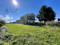 Visualizza le foto dell'immobile Visualizza le foto dell'immobile