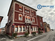 Visualizza le foto dell'immobile