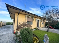 Visualizza le foto dell'immobile