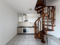 Visualizza le foto dell'immobile