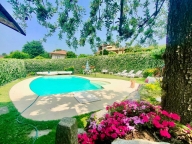 Visualizza le foto dell'immobile