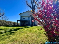 Visualizza le foto dell'immobile