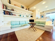 Visualizza le foto dell'immobile