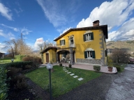 Visualizza le foto dell'immobile