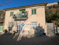 Visualizza le foto dell'immobile