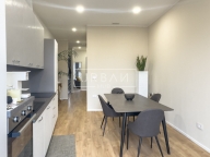 Visualizza le foto dell'immobile