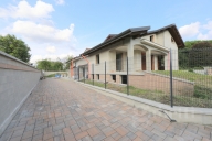 Visualizza le foto dell'immobile
