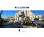 Visualizza le foto dell'immobile