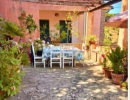 Visualizza le foto dell'immobile