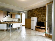 Visualizza le foto dell'immobile