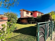 Visualizza le foto dell'immobile