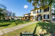 Visualizza le foto dell'immobile