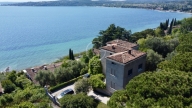 Visualizza le foto dell'immobile