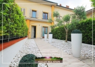 Visualizza le foto dell'immobile