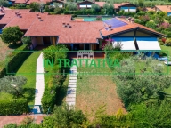 Visualizza le foto dell'immobile