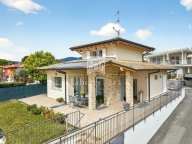 Visualizza le foto dell'immobile