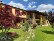 Visualizza le foto dell'immobile