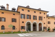 Visualizza le foto dell'immobile