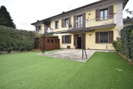 Visualizza le foto dell'immobile