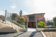 Visualizza le foto dell'immobile