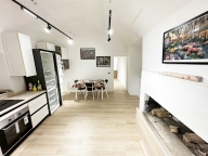 Visualizza le foto dell'immobile