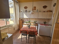 Visualizza le foto dell'immobile