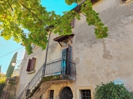 Visualizza le foto dell'immobile