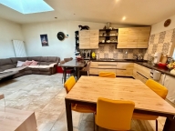 Visualizza le foto dell'immobile