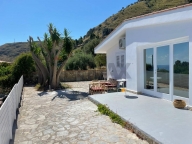 Visualizza le foto dell'immobile