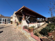 Visualizza le foto dell'immobile